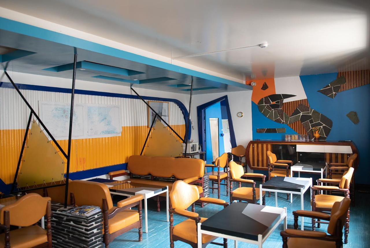 Hotel Modern Конкарно Экстерьер фото