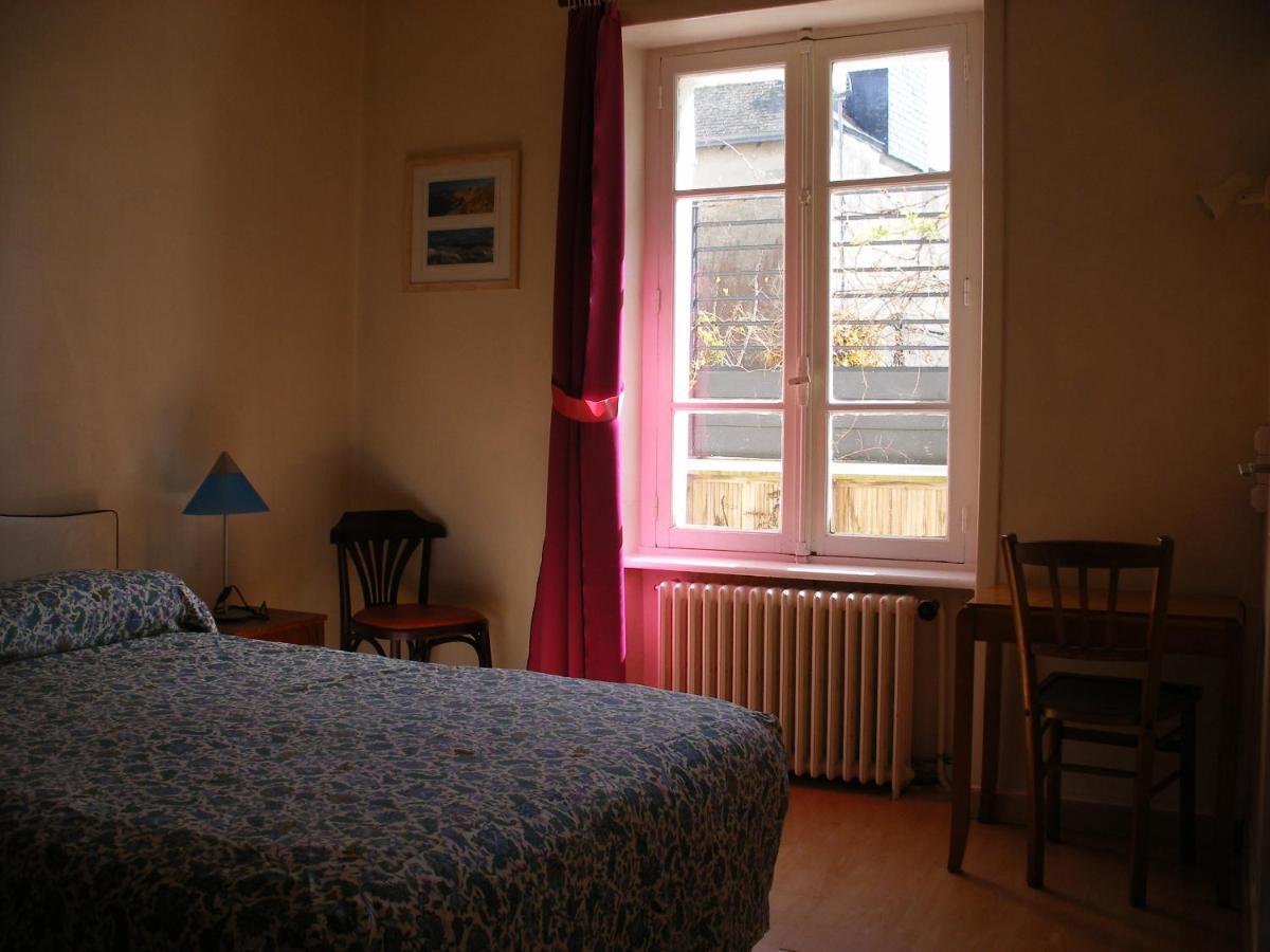 Hotel Modern Конкарно Экстерьер фото