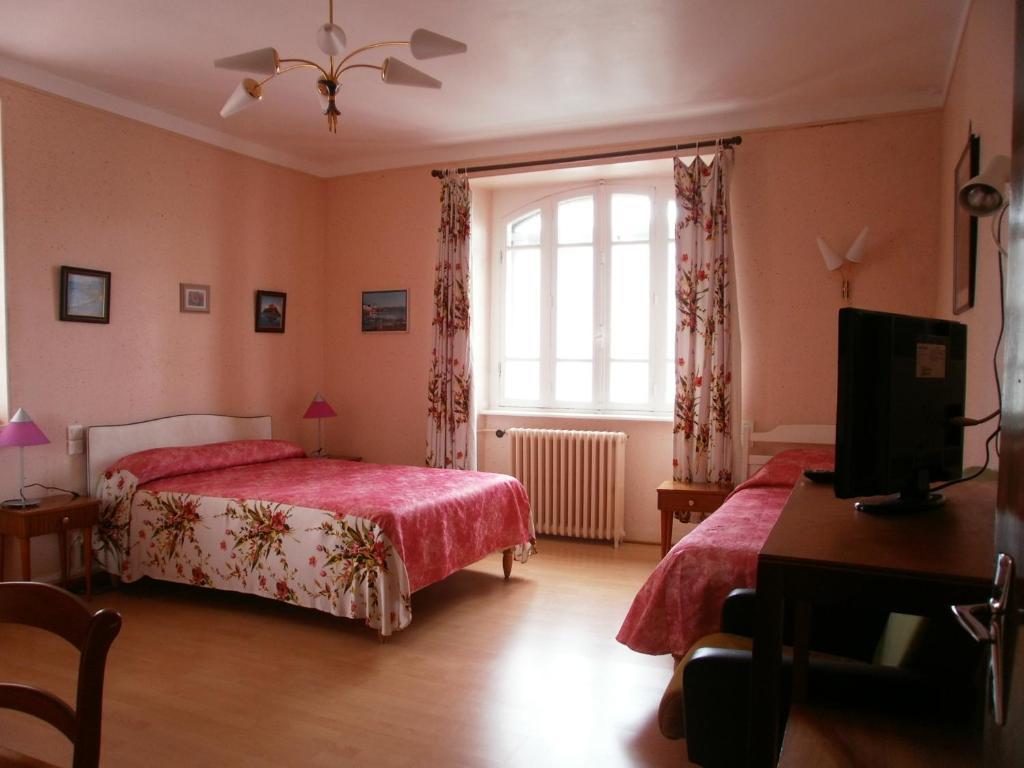 Hotel Modern Конкарно Номер фото