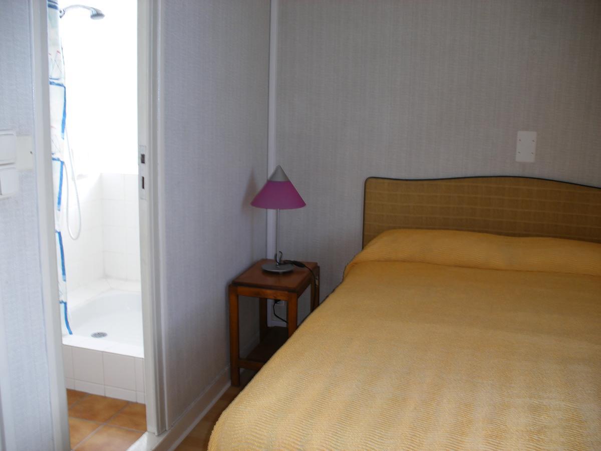 Hotel Modern Конкарно Экстерьер фото