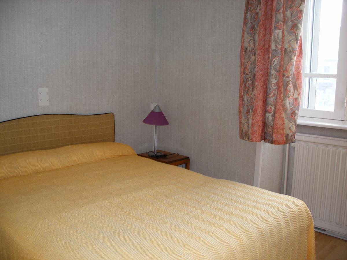 Hotel Modern Конкарно Экстерьер фото