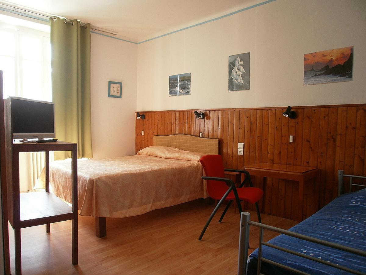 Hotel Modern Конкарно Экстерьер фото